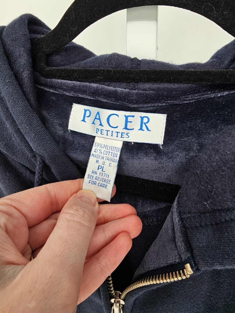 Pacer Womens Sz PL Petite Zip Up Fuzzy Vest Navy Blue Hooded NEW - Picture 2 of 4